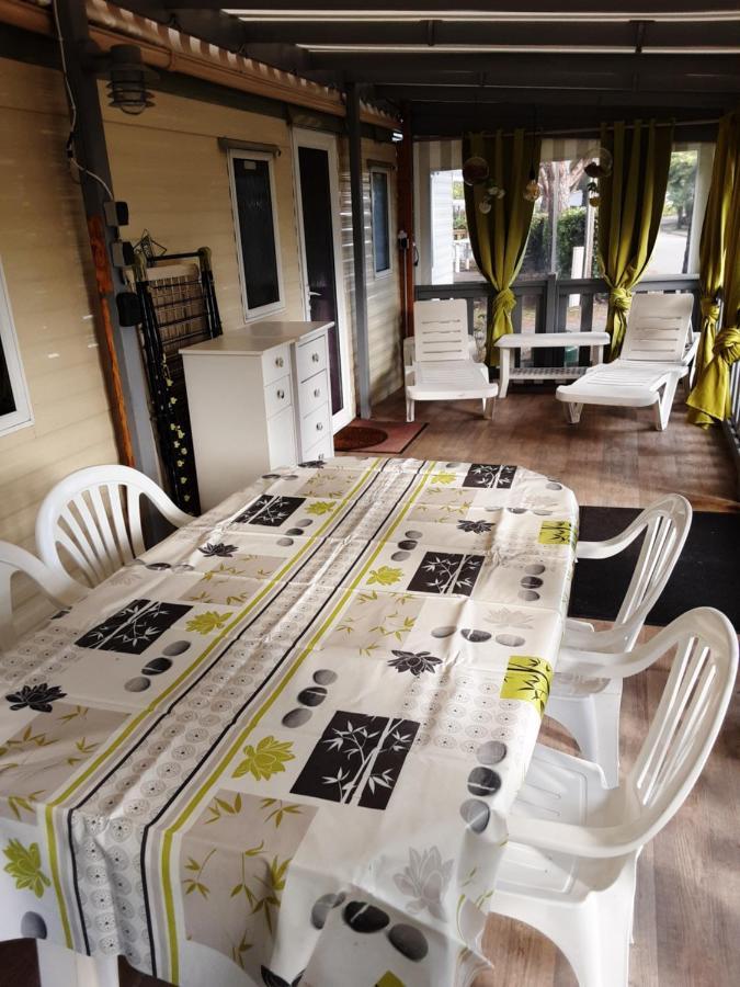 Mobil Home Tout Equipe 3 Chambres Gastes 外观 照片